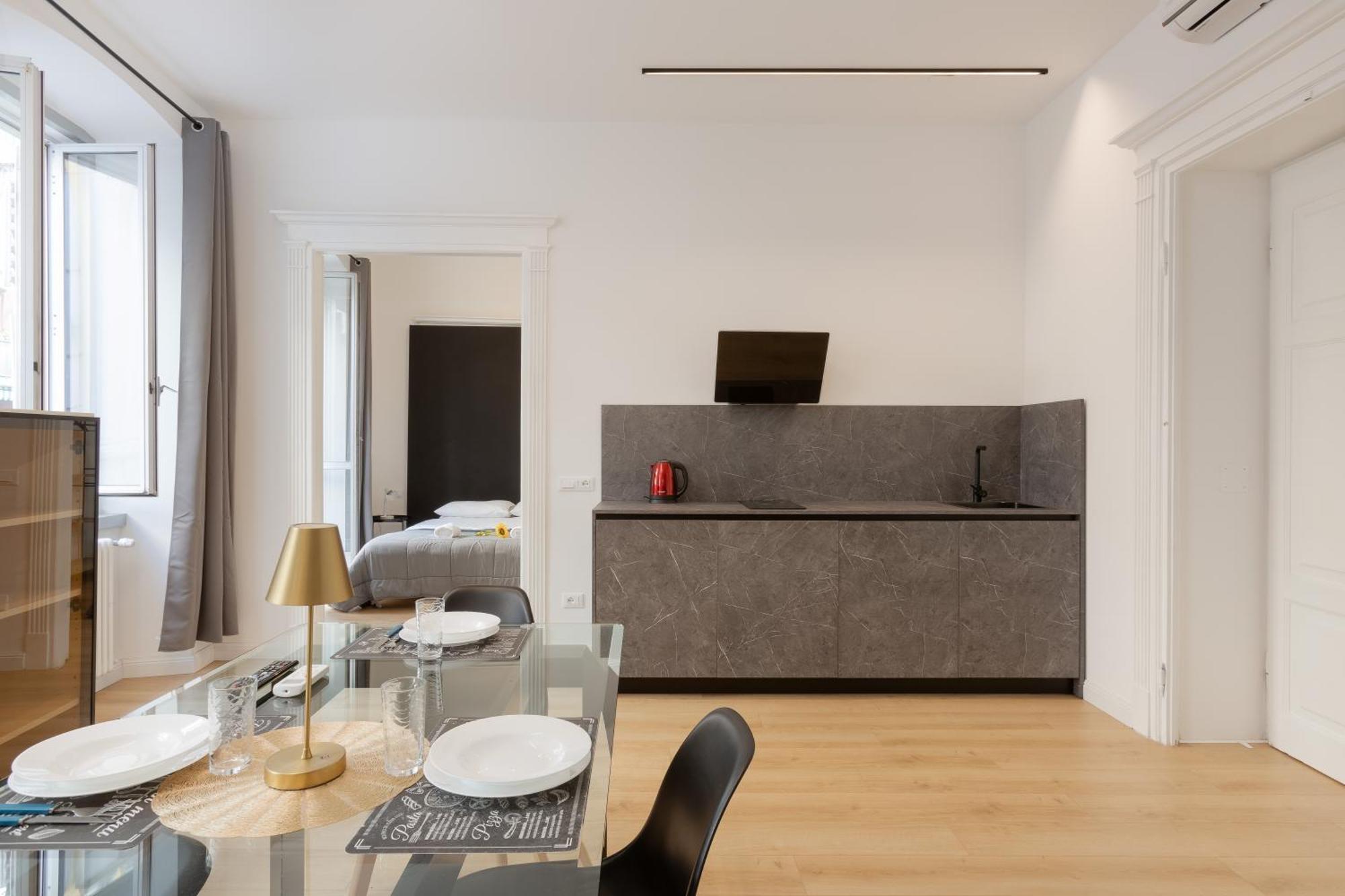 Snapstay Luxury Apartments In Centro A ตรีเอสเต ภายนอก รูปภาพ