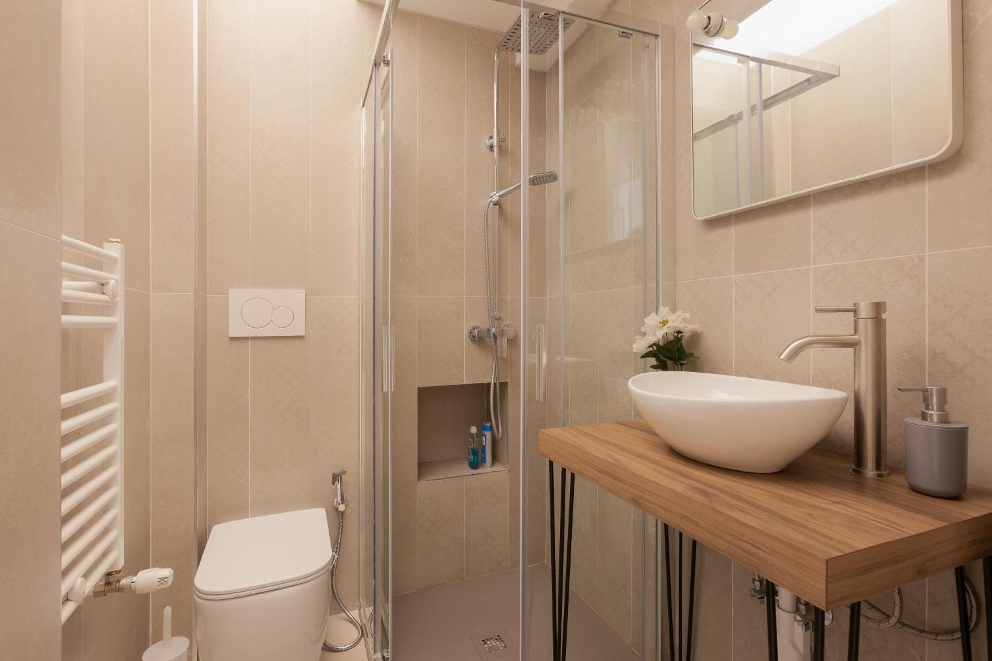 Snapstay Luxury Apartments In Centro A ตรีเอสเต ภายนอก รูปภาพ